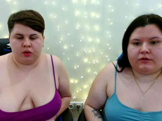 BeckyAndEllen webcam
