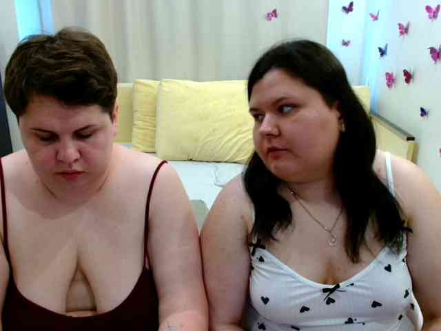 BeckyAndEllen webcam