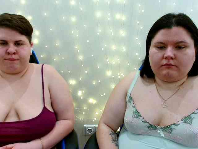 BeckyAndEllen webcam