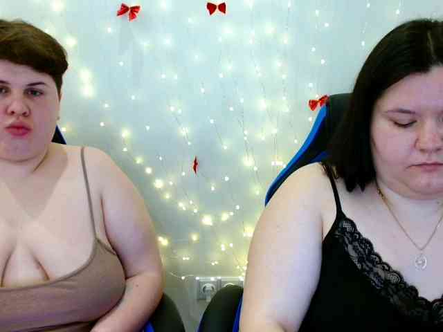 BeckyAndEllen webcam