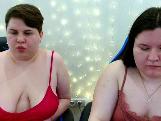 BeckyAndEllen webcam