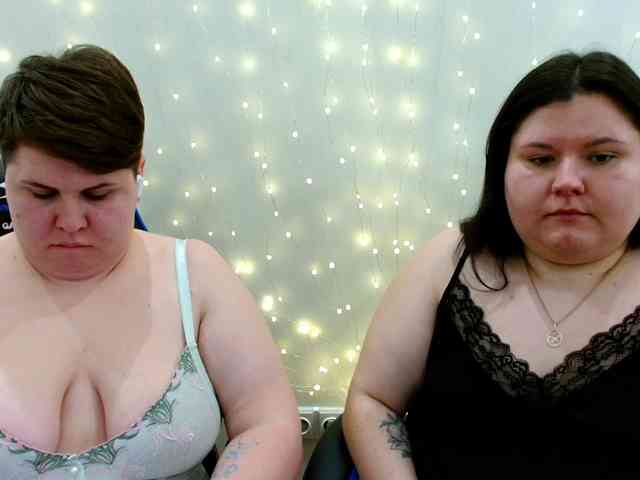 BeckyAndEllen webcam