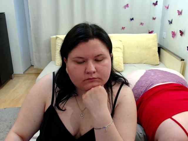 BeckyAndEllen webcam