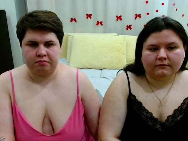 BeckyAndEllen webcam