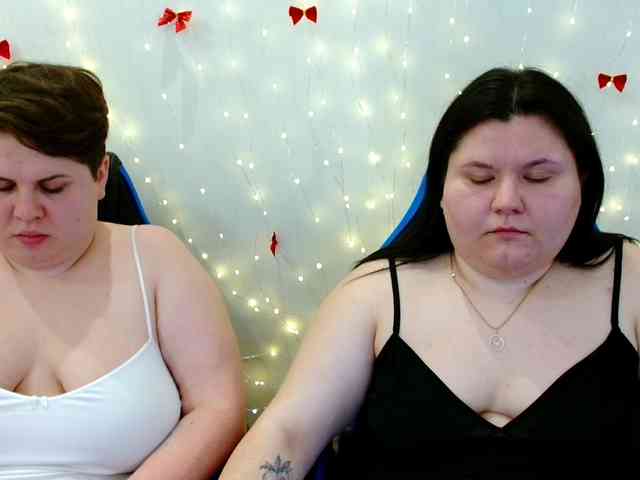 BeckyAndEllen webcam