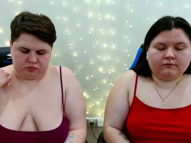 BeckyAndEllen webcam