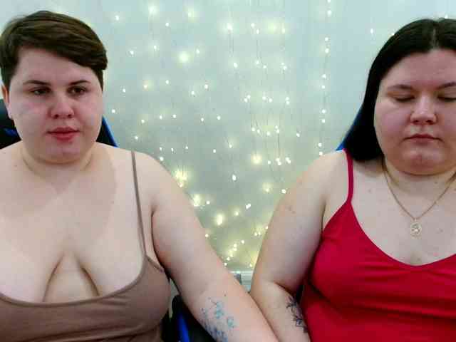 BeckyAndEllen webcam