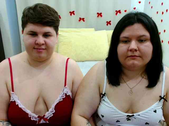 BeckyAndEllen webcam