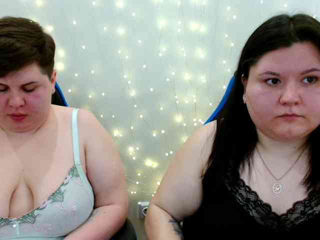 BeckyAndEllen webcam
