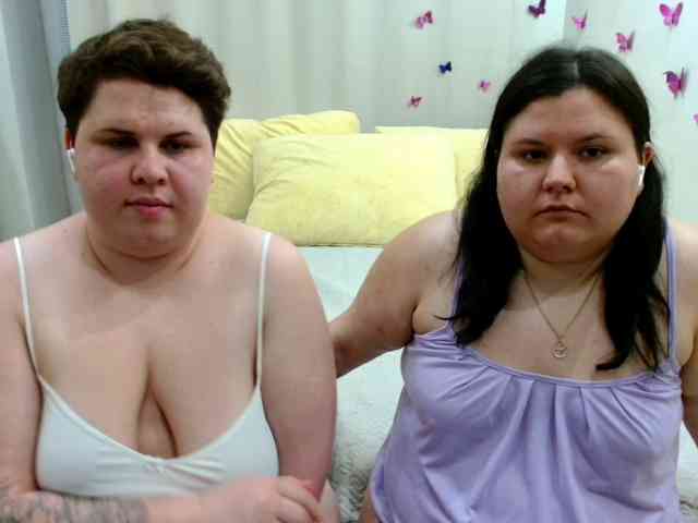 BeckyAndEllen webcam