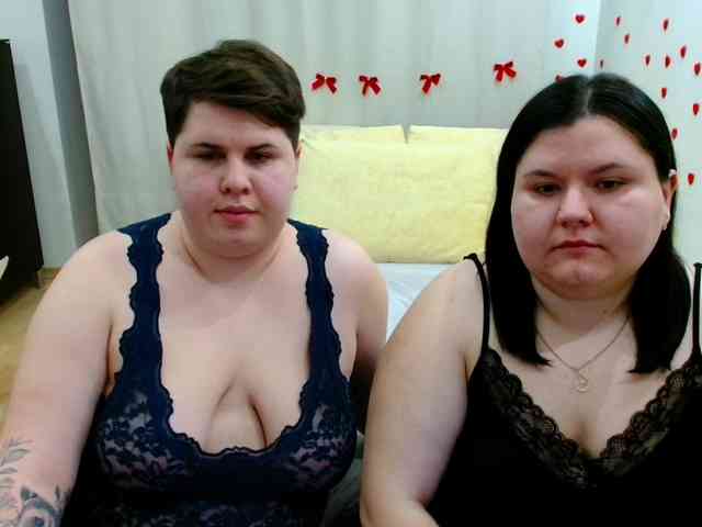 BeckyAndEllen webcam