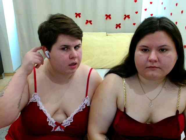 BeckyAndEllen webcam