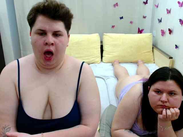 BeckyAndEllen webcam