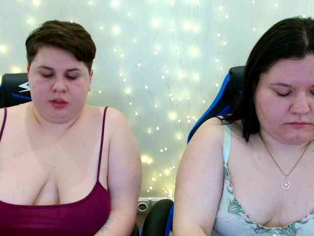 BeckyAndEllen webcam