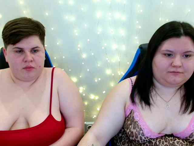 BeckyAndEllen webcam