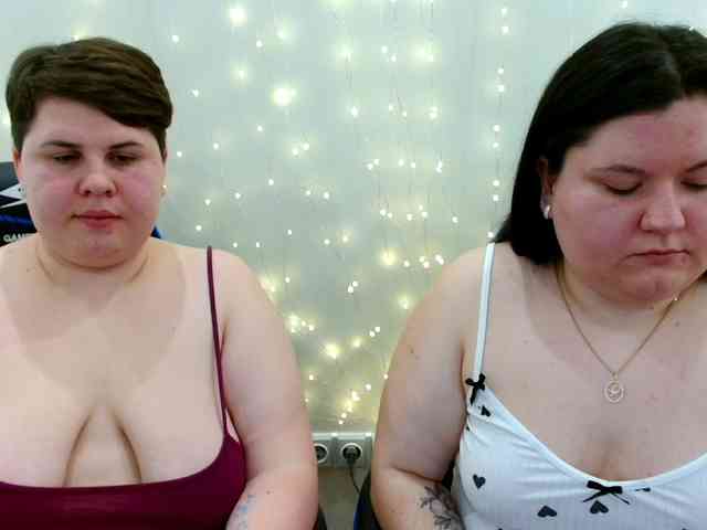 BeckyAndEllen webcam