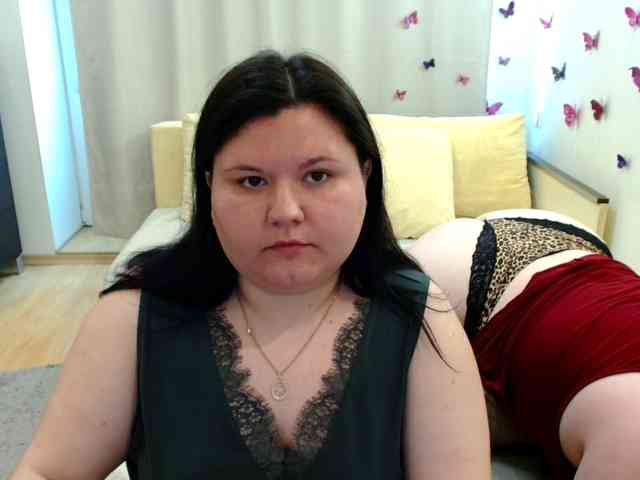 BeckyAndEllen webcam