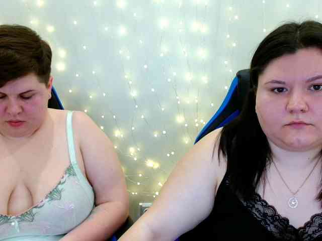 BeckyAndEllen webcam