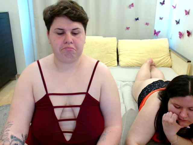 BeckyAndEllen webcam