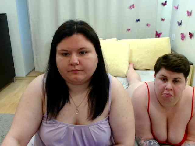 BeckyAndEllen webcam