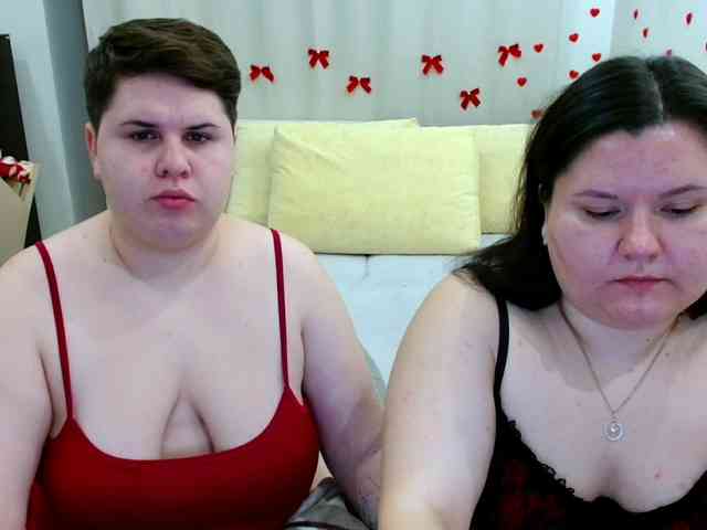 BeckyAndEllen webcam