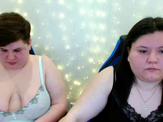 BeckyAndEllen webcam