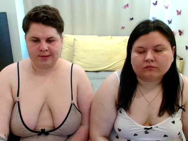BeckyAndEllen webcam