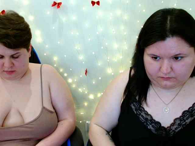BeckyAndEllen webcam