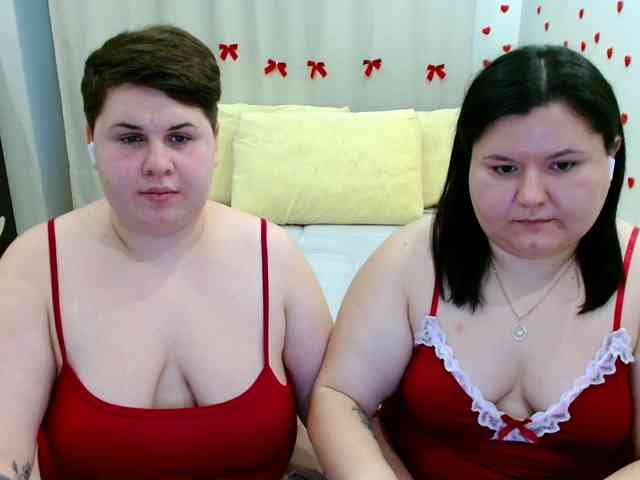 BeckyAndEllen webcam