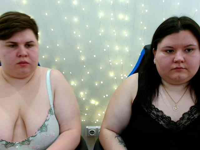 BeckyAndEllen webcam