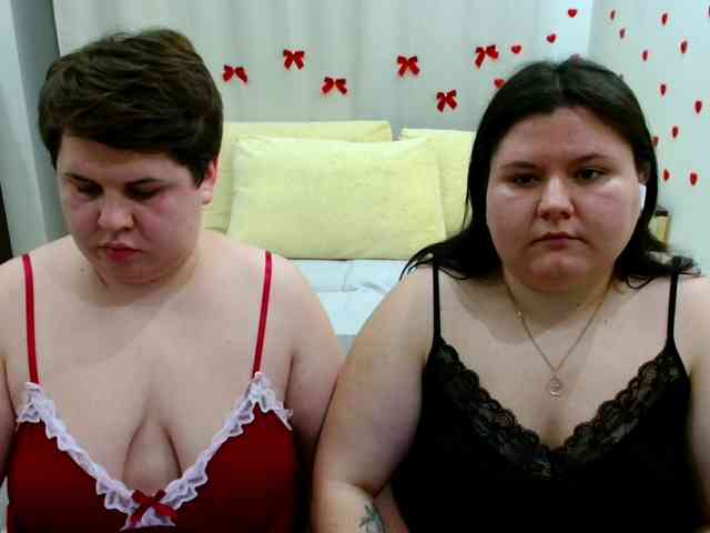 BeckyAndEllen webcam