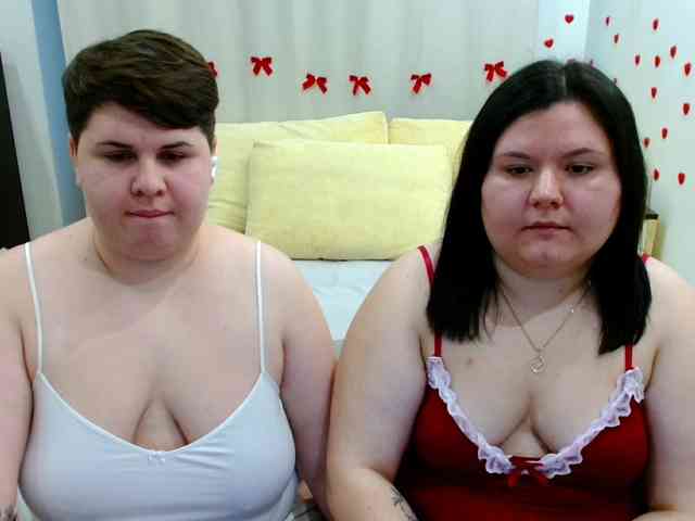 BeckyAndEllen webcam