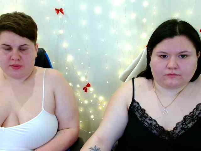 BeckyAndEllen webcam