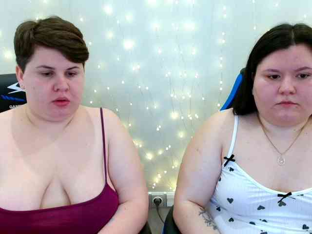 BeckyAndEllen webcam
