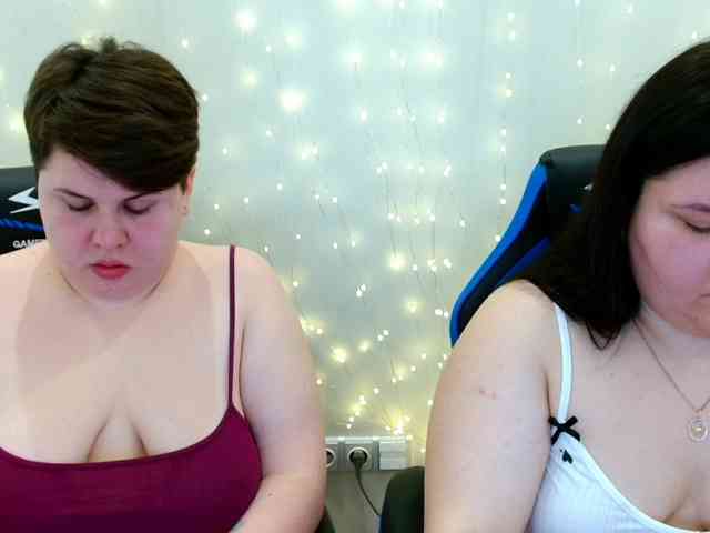 BeckyAndEllen webcam