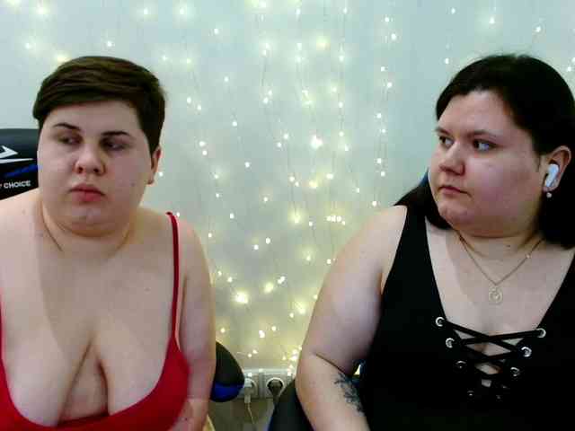 BeckyAndEllen webcam