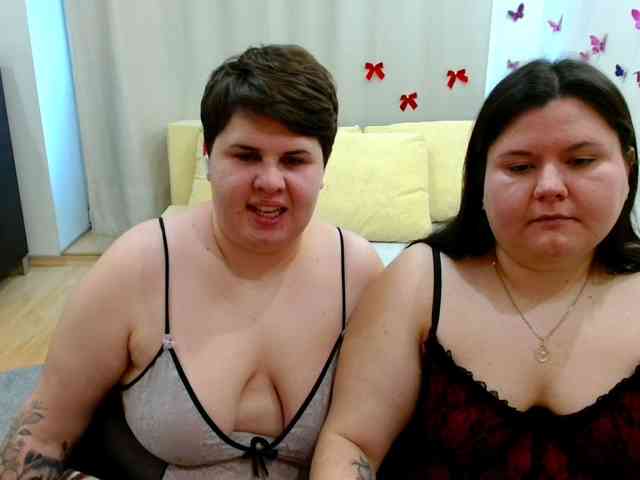 BeckyAndEllen webcam