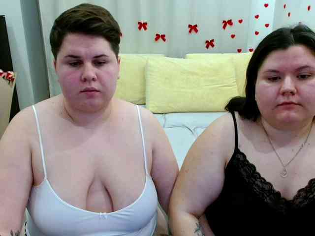 BeckyAndEllen webcam