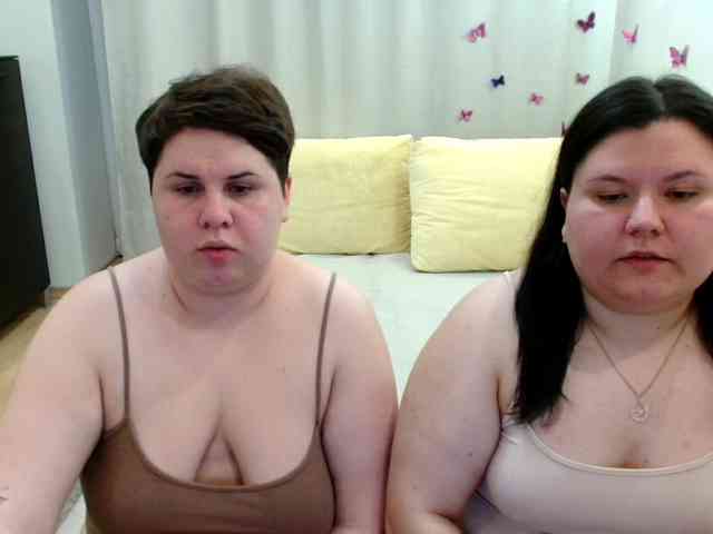 BeckyAndEllen webcam