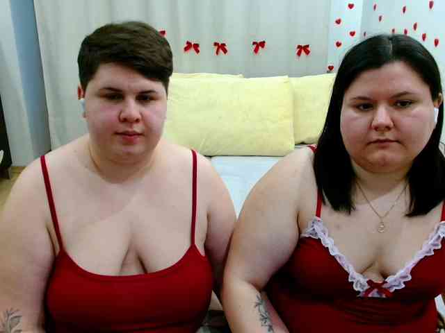 BeckyAndEllen webcam