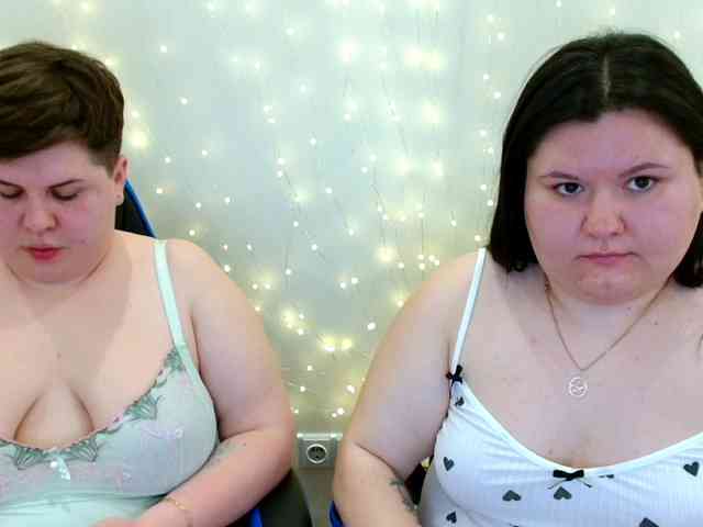 BeckyAndEllen webcam