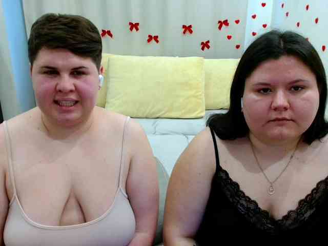 BeckyAndEllen webcam