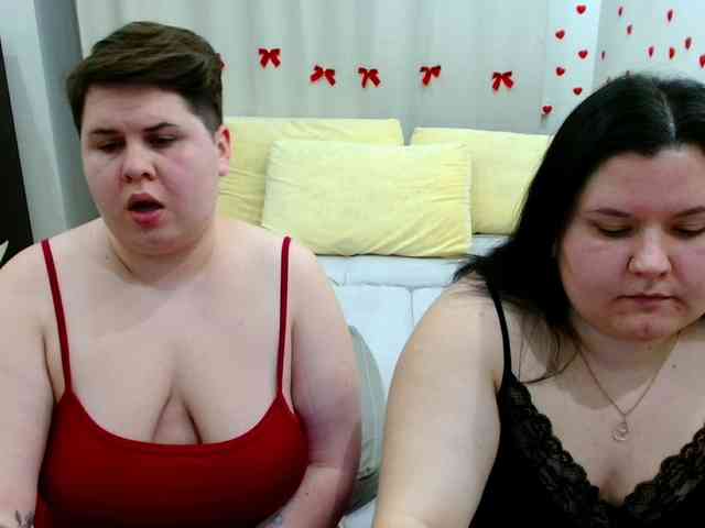 BeckyAndEllen webcam
