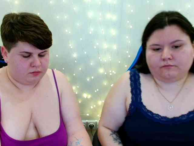 BeckyAndEllen webcam