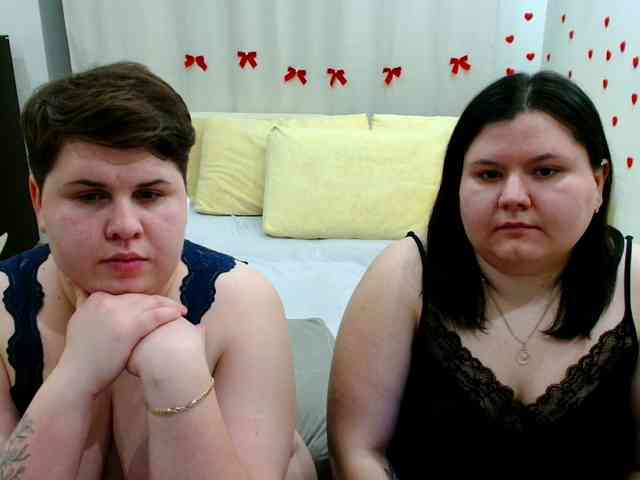 BeckyAndEllen webcam