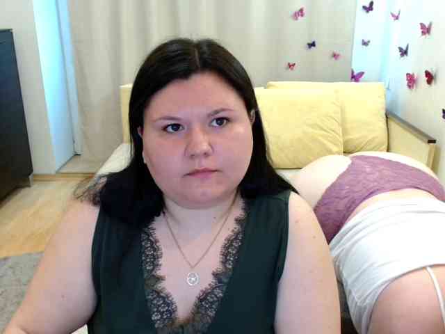 BeckyAndEllen webcam