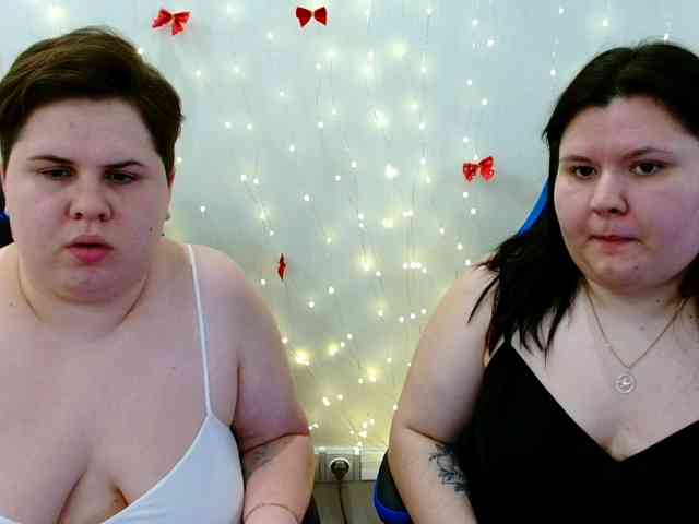 BeckyAndEllen webcam