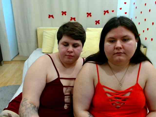 BeckyAndEllen webcam