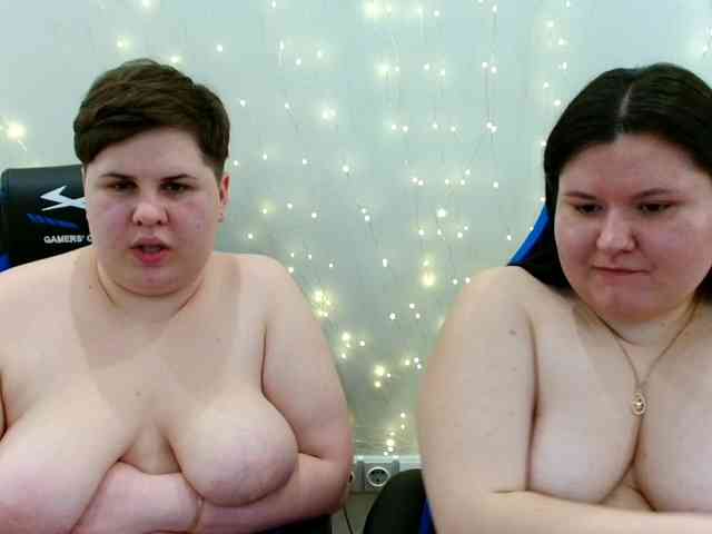 BeckyAndEllen webcam