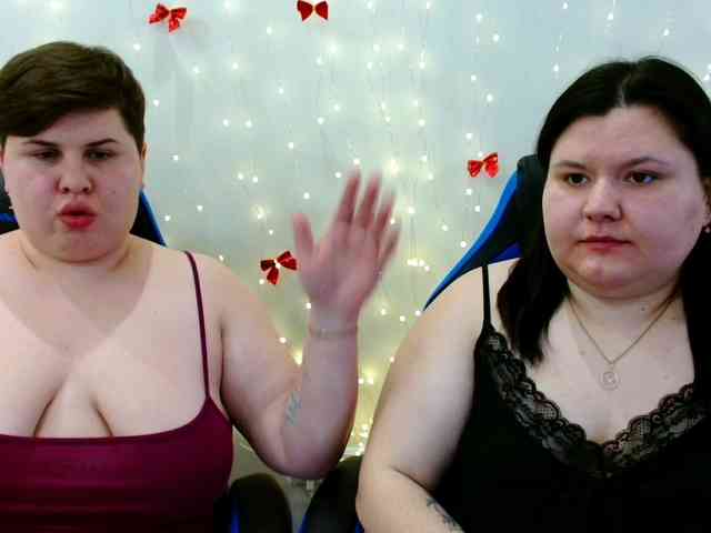 BeckyAndEllen webcam